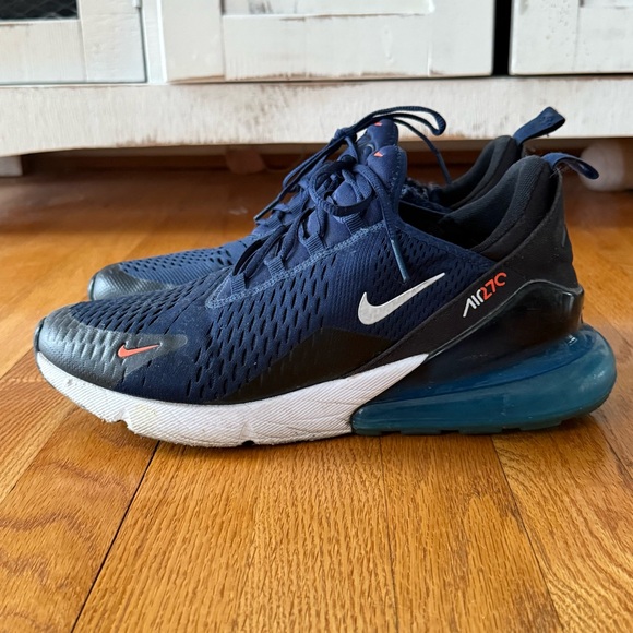 Nike Air Max 270 - Picture 3 of 10